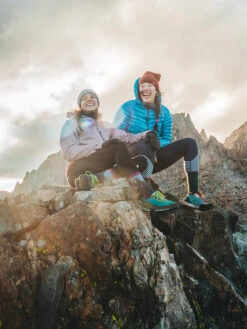 Darn Tough 1970 Bear Town Micro Crew Lightweight Hiking Cushion Women's Socks -Wellness Yoga Shop 1vnqry2by42