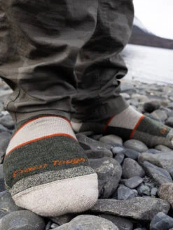 Darn Tough 1405 Men's Hiker Boot Midweight Hiking Full Cushion Socks -Wellness Yoga Shop 5chsosmgwtx