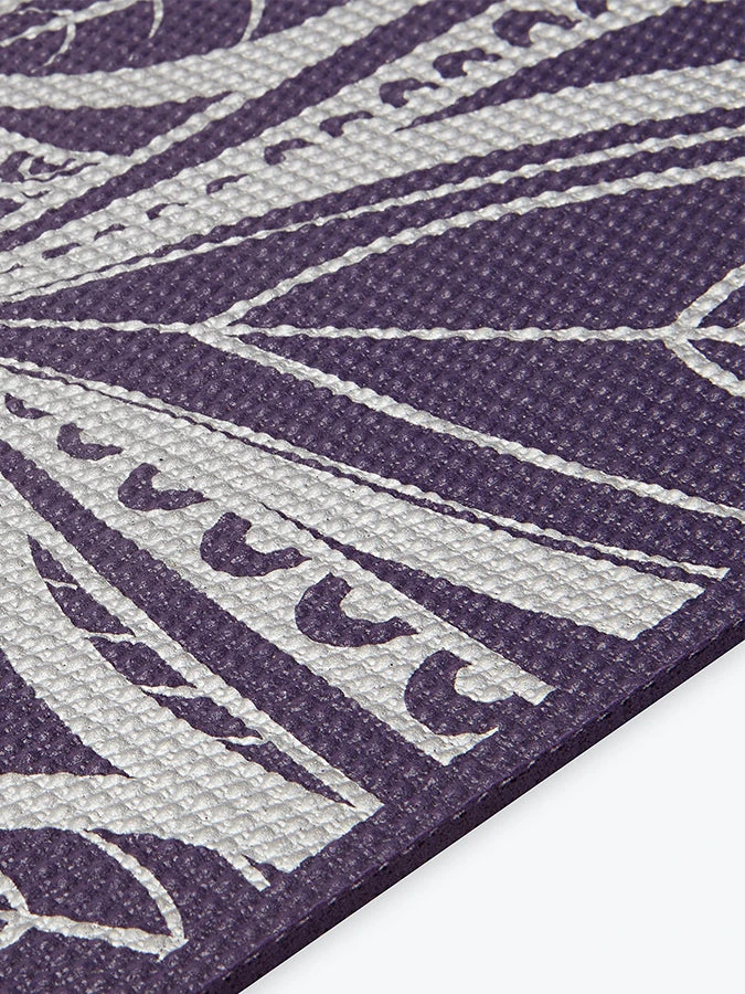 Gaiam Performance Metallic Medallion Yoga Mat 6mm 4 Gaiam Performance Metallic Medallion Yoga Mat 6mm - Image 4