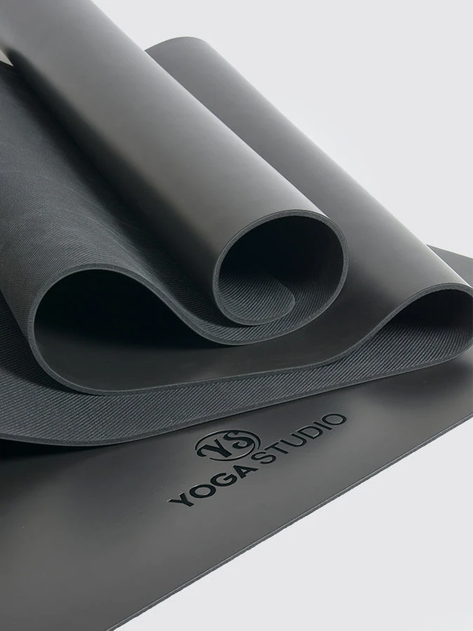 Yoga Studio The Grip Yoga Mat 4mm 5 Yoga Studio The Grip Yoga Mat 4mm - Image 5