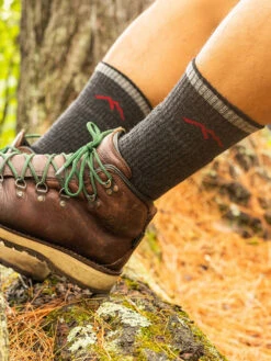 Darn Tough 1403 Men's Hiker Boot Midweight Hiking Cushion Socks -Wellness Yoga Shop v4y0i5kshq5
